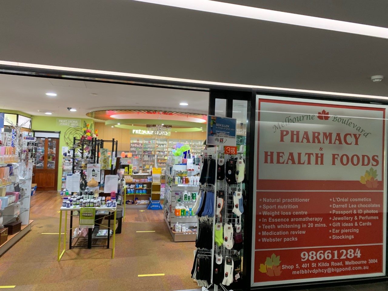 Professional healthcare<br>     Holistic Pharmacist Mary Pham